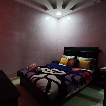 chambre privé aéroport Mohamed 5 Deroua Esterno foto